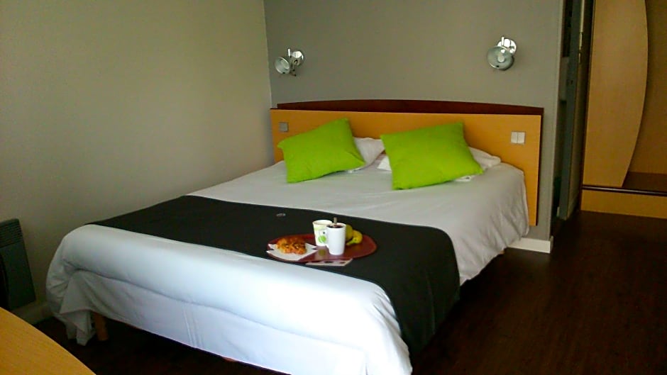 Photo 1 of 14 of Standard 1 Double Bed