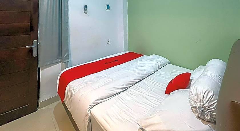 RedDoorz Syariah near Universitas Mulawarman