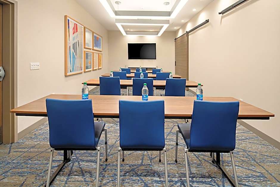 Holiday Inn Express & Suites - Palm Desert - Millennium By IHG