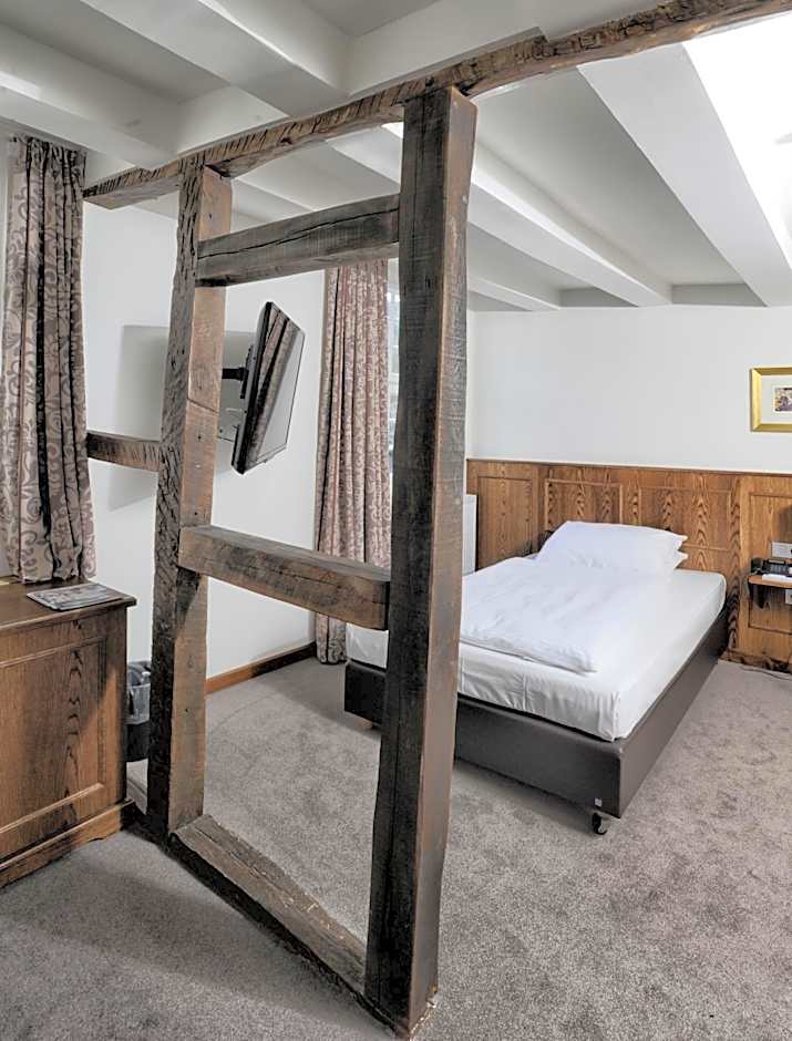 Photo 1 of 4 of Standard Single Room