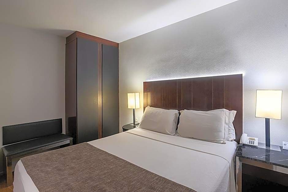 Orla Copacabana Hotel