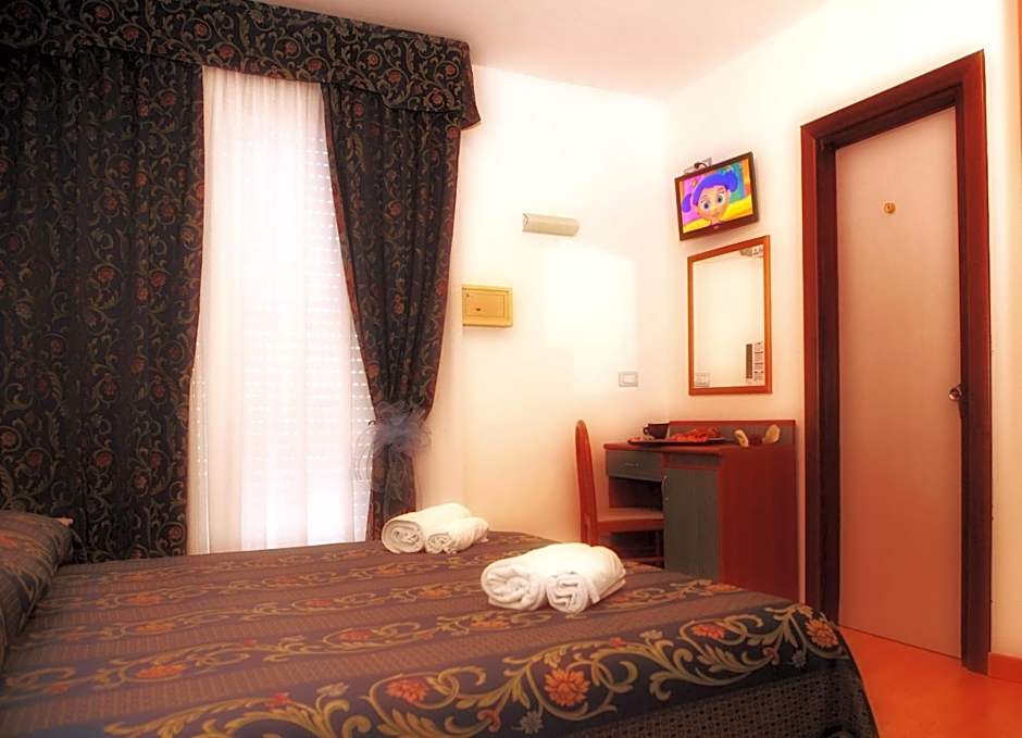 Hotel American