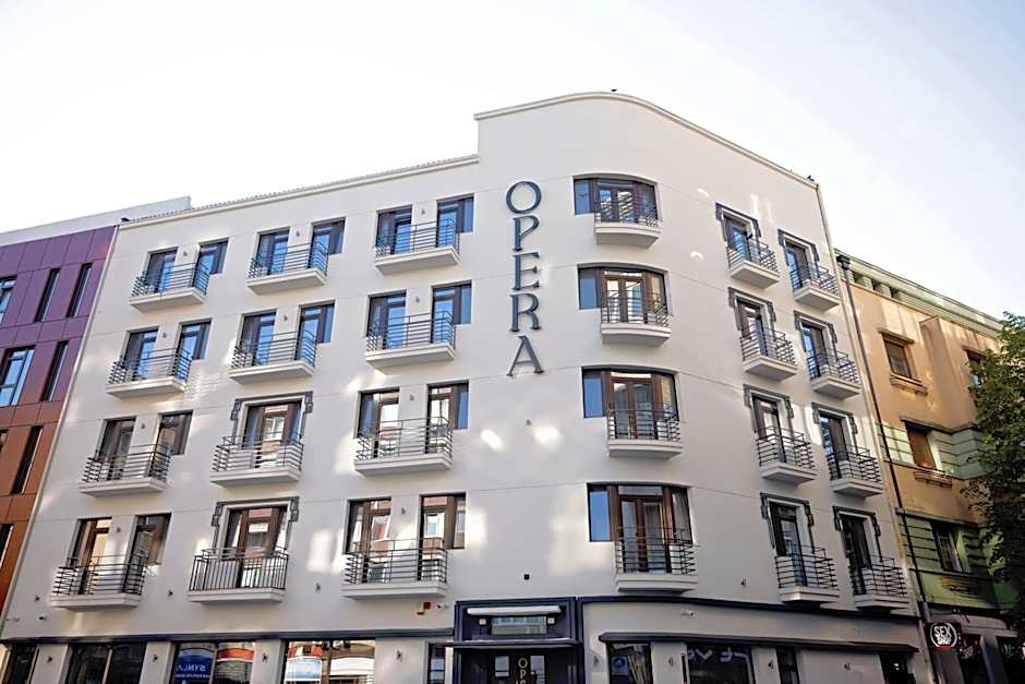Opera Hotel