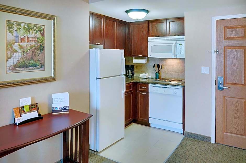 Staybridge Suites Oakville Burlington By IHG