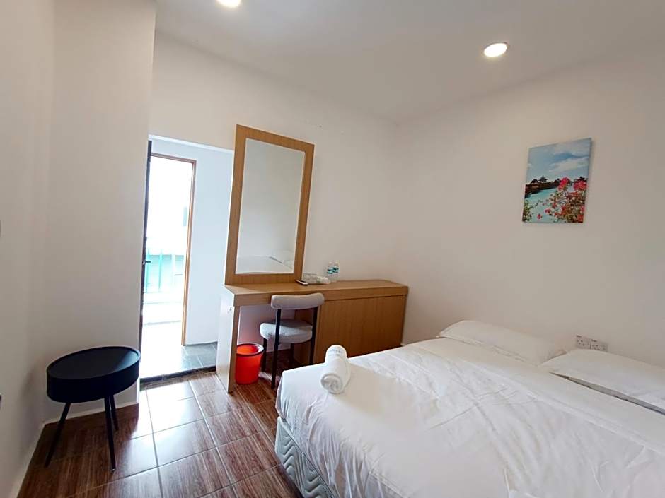 Shoreline Guesthouse – Semporna, CA