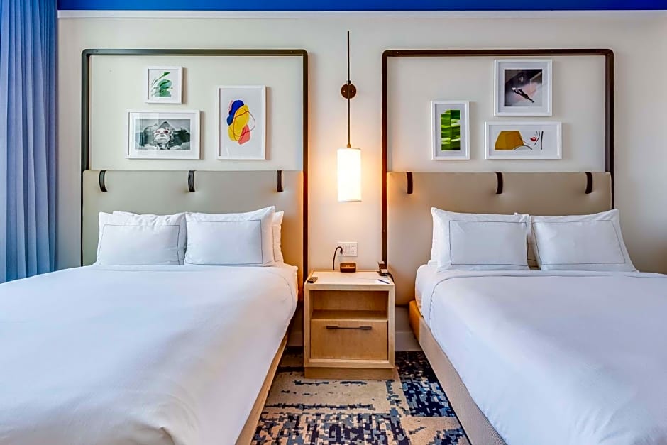 Serena Hotel Aventura, Tapestry Collection By Hilton