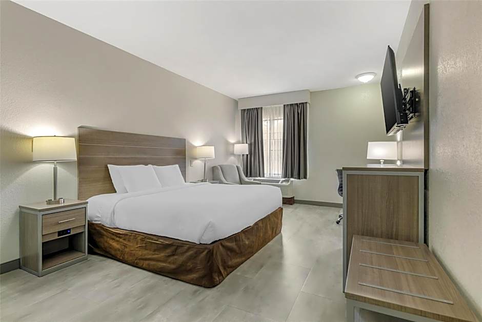 Best Western Commerce Inn