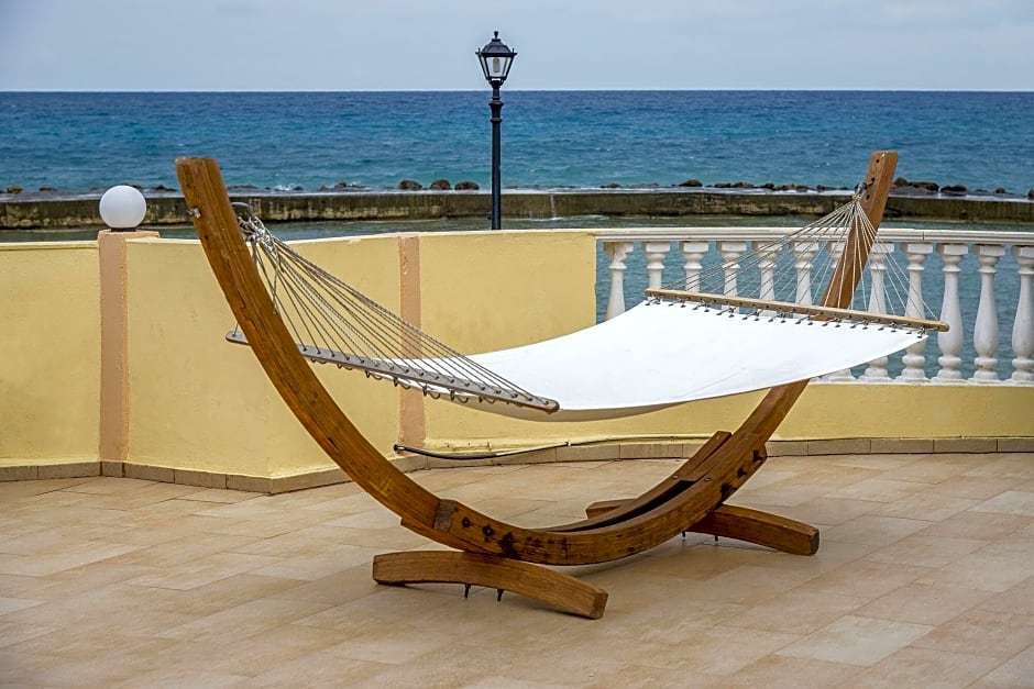 SENSEANA Sea Side Resort & Aquadventure