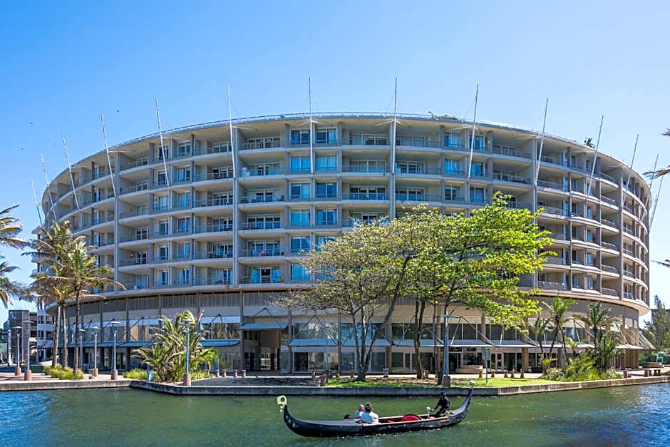 Stunning Sails on Point G403