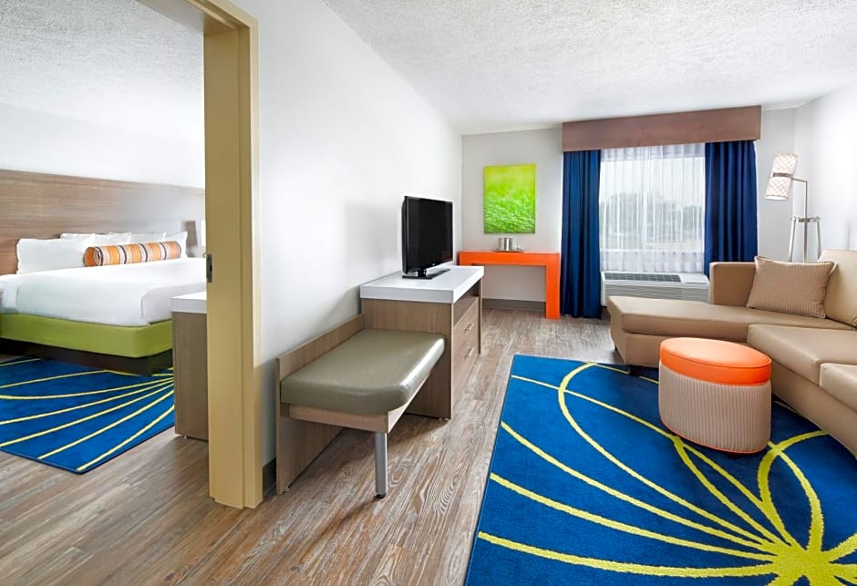 Hotel Indigo Cleveland Beachwood, an IHG Hotel