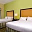 Holiday Inn Express and Suites Dickson City By IHG