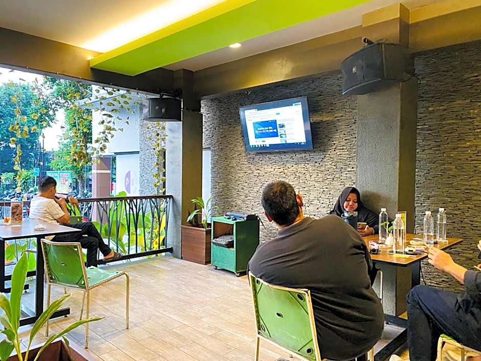 Hotel Candi Indah - Akpol Semarang