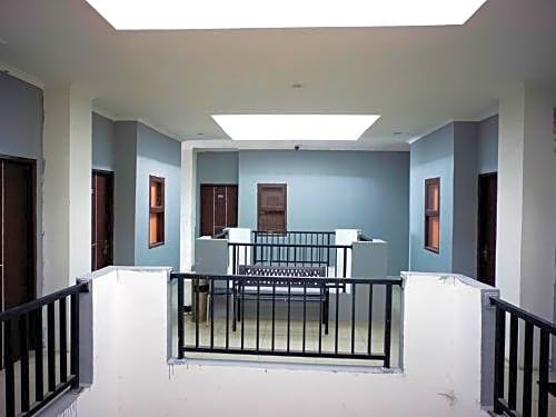 OYO 2886 Her Mandiri Guest House