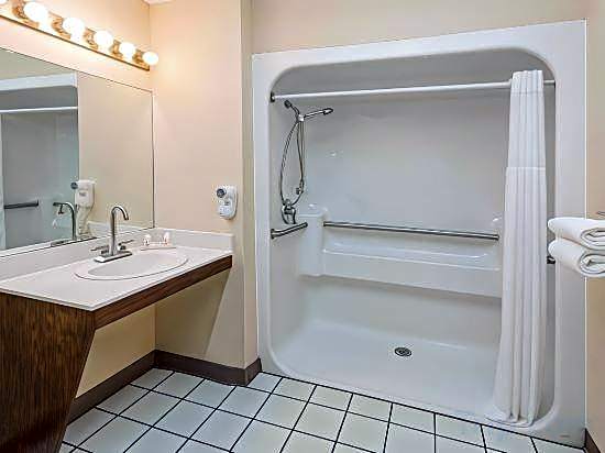 Baymont by Wyndham Valdosta at Valdosta Mall