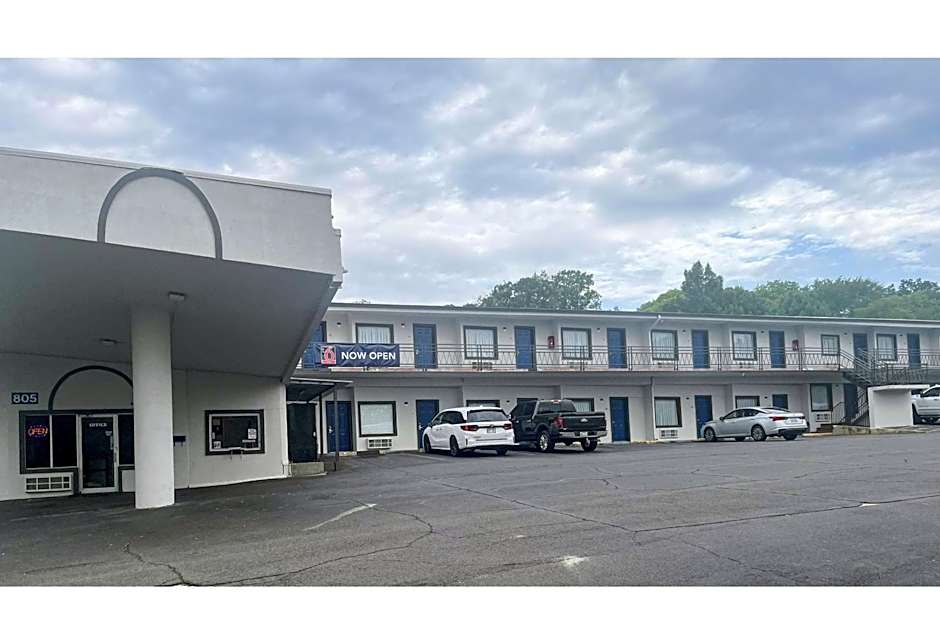 Studio 6 Suites - Hot Springs, AR