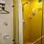 Home Inn (Guangzhou Jiefang Middle Road Gongyuanqian Metro Station)