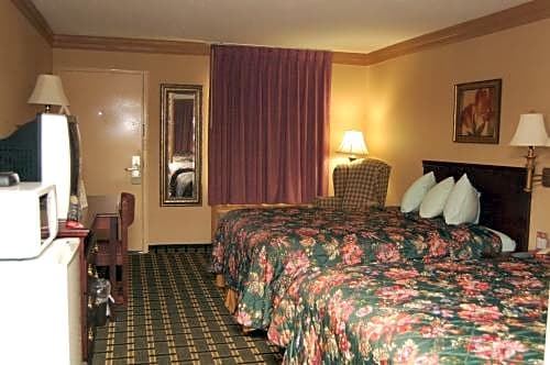 Executive Inn and Suites Springdale