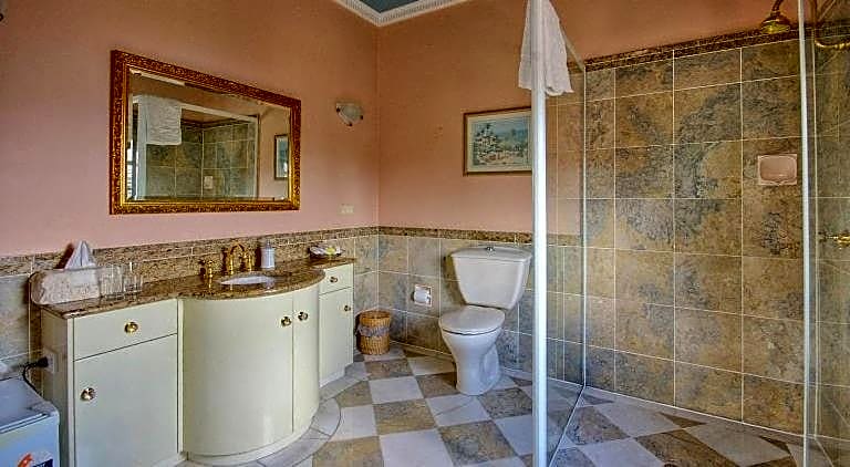 Melville House Bed and Breakfast