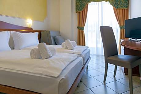 Standard Plus Triple Room