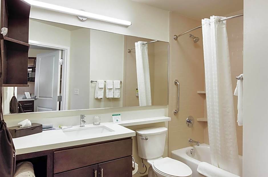 Candlewood Suites Brighton By IHG