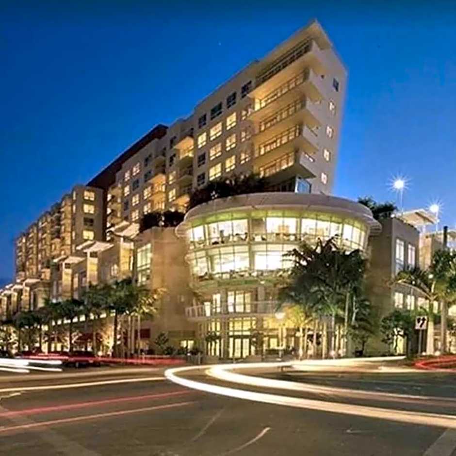 Elite 1BD 1BTH at Midblock FREE PARKING