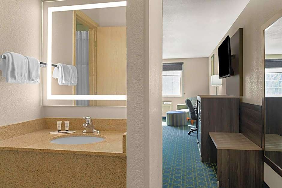 Baymont by Wyndham Santa Fe