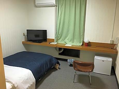 Single Room - Non-Smoking