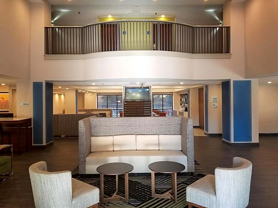 Holiday Inn Express Columbia NE - Fort Jackson by IHG