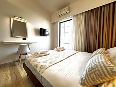 One Bedroom Split Level Apartment