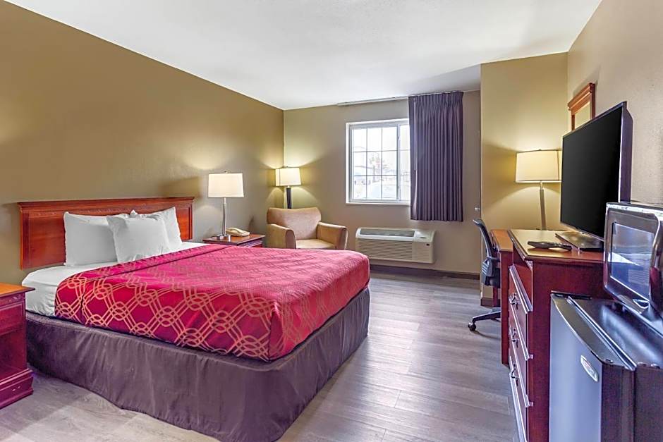 Econo Lodge Inn & Suites Dickson