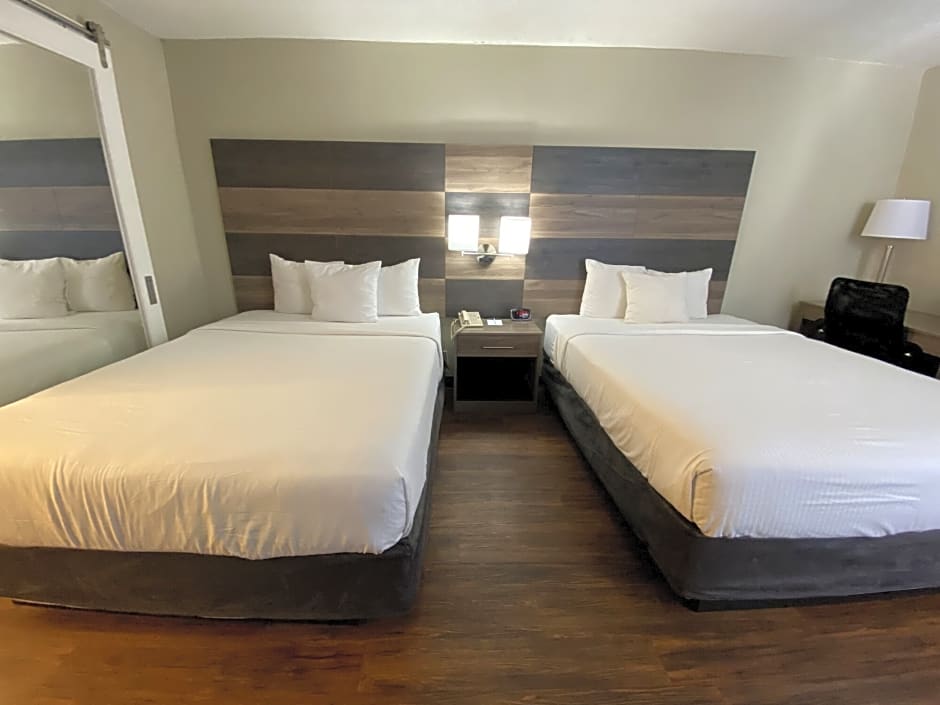 Clarion Pointe University/Expo