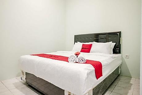 RedDoorz @ Jalan Pangeran Antasari Lampung 2