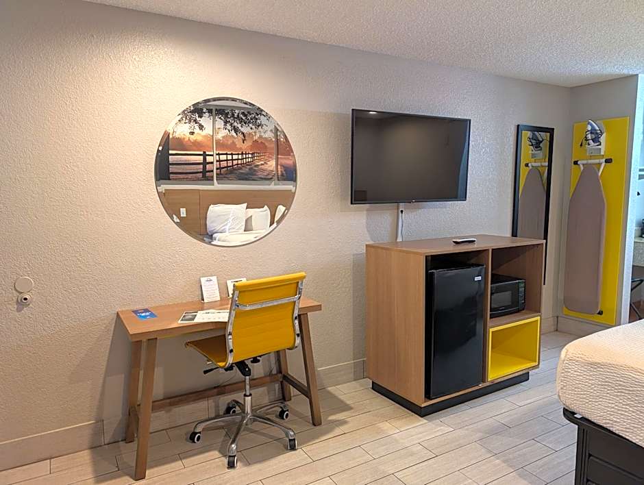Days Inn by Wyndham Arcadia Louisiana
