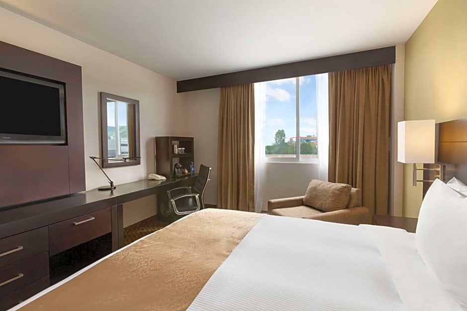 DoubleTree By Hilton Queretaro