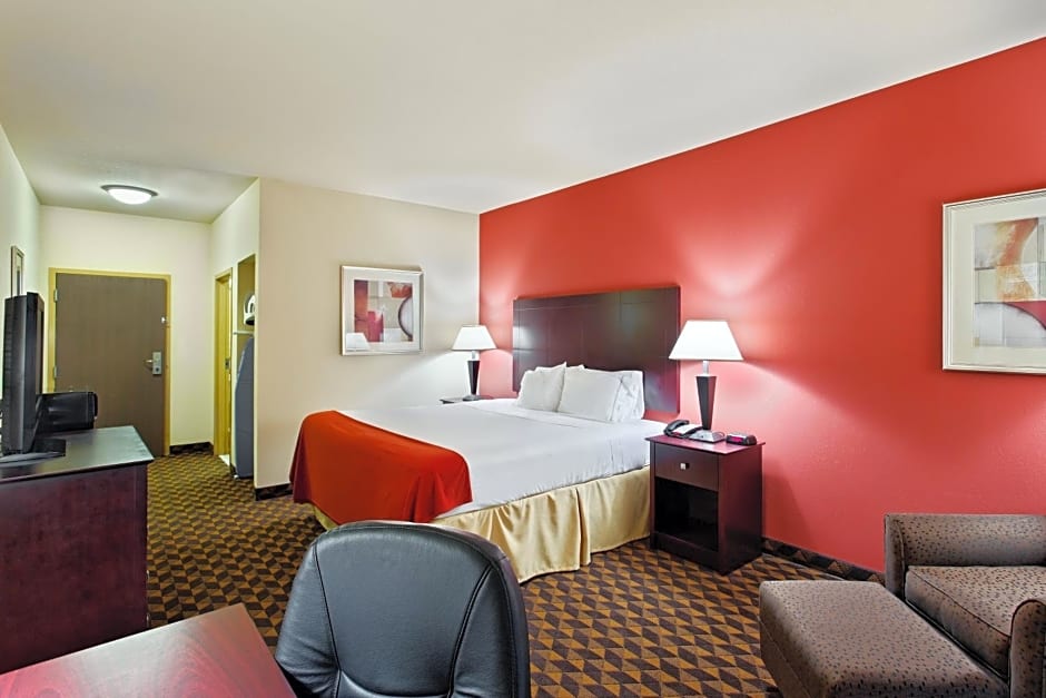 Holiday Inn Express Hotel & Suites Malvern