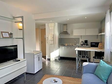 CAMP DE BASE SUR LE LAC DU BOURGET