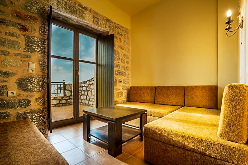 Onar Mani Suites
