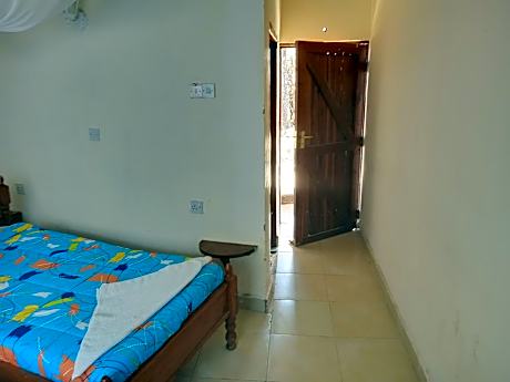 Twin Room with Bathroom