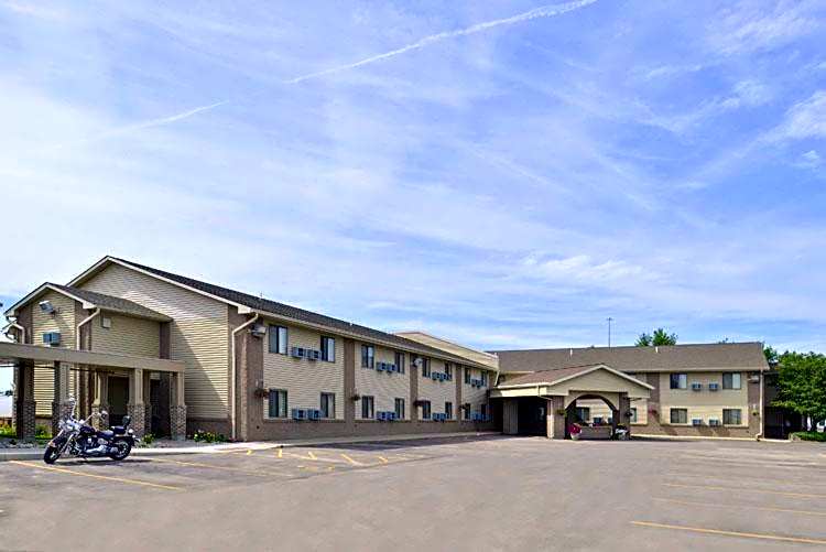 Photo 1 of 22 of Cottonwood Inn and Conference Center