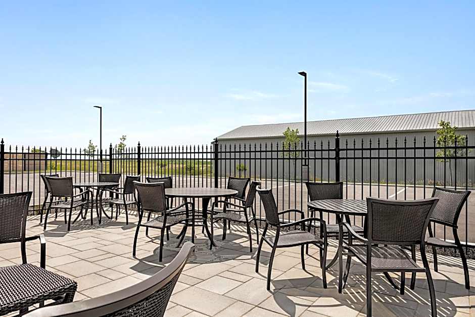 Holiday Inn Express - Strathroy By IHG