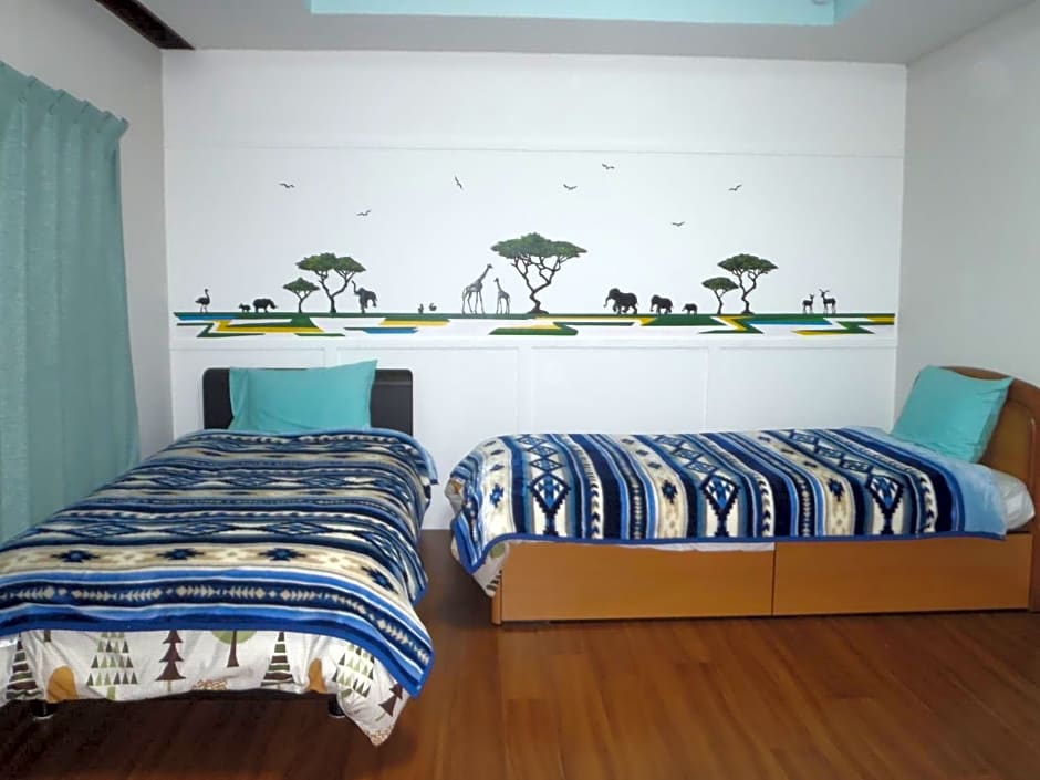 Mike's B&B Tokoname