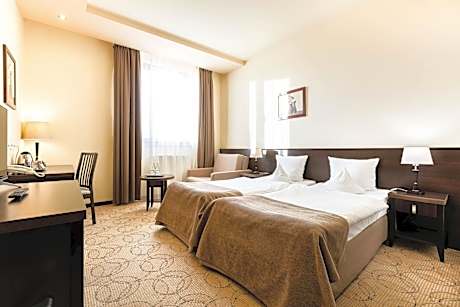 Budget Twin Room - separated building