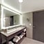 DoubleTree By Hilton Hotel Bloomington