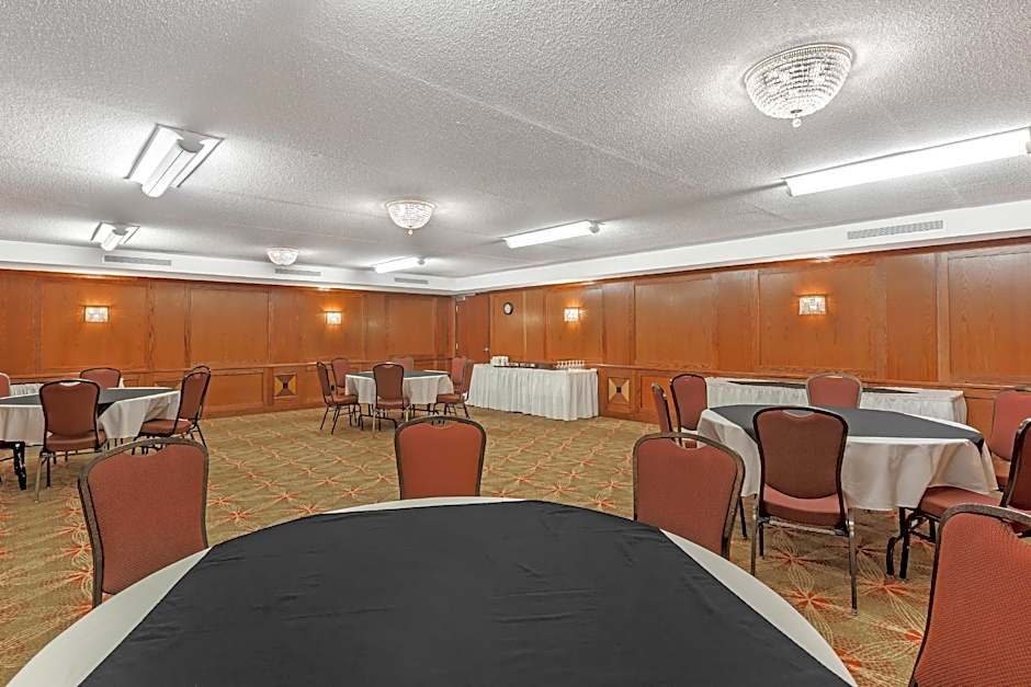 Best Western Plus Cobourg Inn & Convention Centre