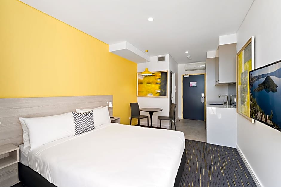 Value Suites Green Square