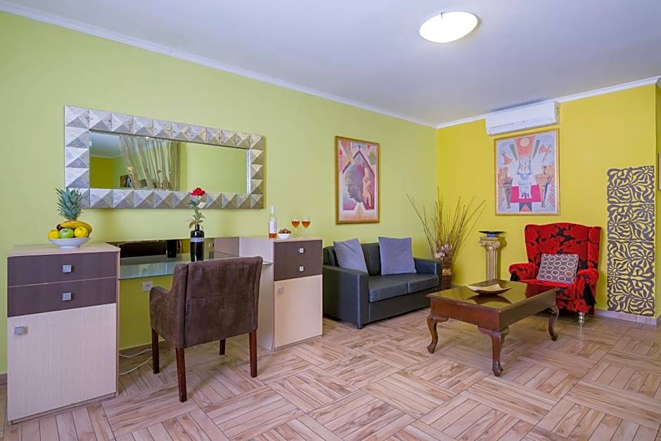 Paradice Hotel Luxury Suites