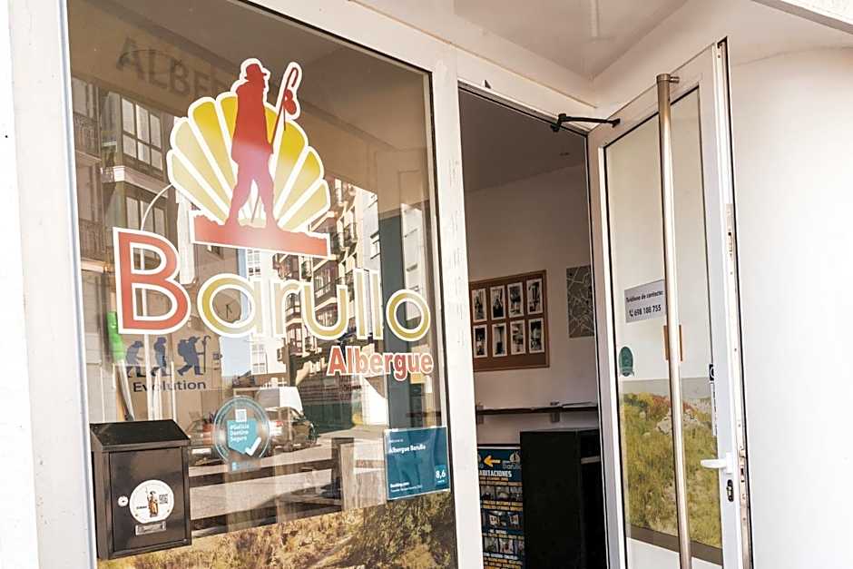 Albergue Barullo - Cubículos - Literas - Habitaciones