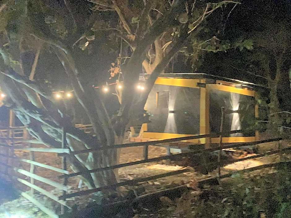 CampSarap Hostel & Resort