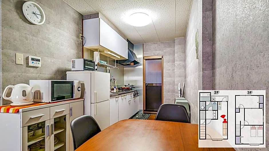 3 Bedrooms & LivingRoom! Direct KIX & Namba & Umeda access! DoumoTengachaya DT02