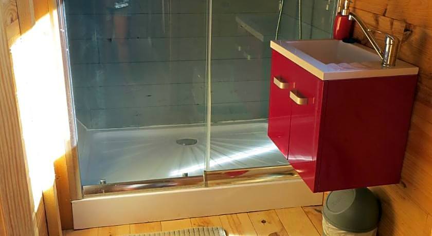 La Ferme de l'isle et sa Roulotte